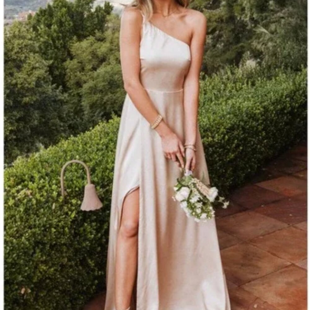 Show Me Your Mumu Shannon One Shoulder Dress in Champagne Luxe Satin M
